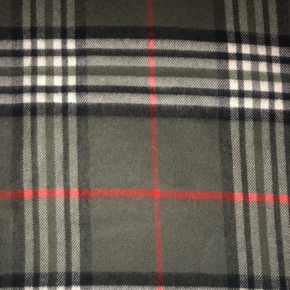 V. FRAAS Plaid Scarf NWT - Picture 2 of 5